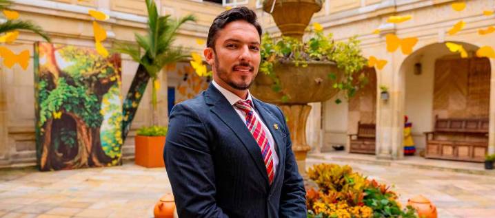 Juan Carlos Florián asumió el Ministerio de Igualdad y Equidad