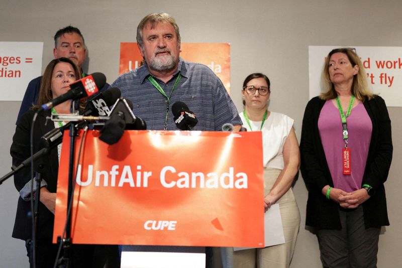 Air Canada CEO sees big gap between airline offer and striking union's demand