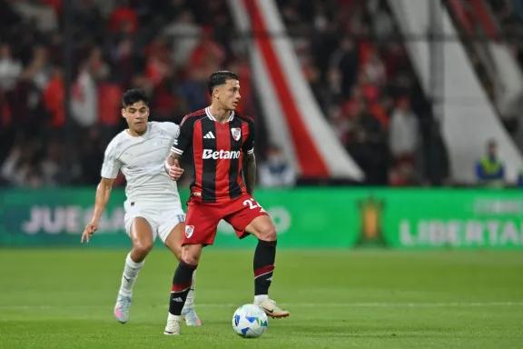 River empató con Libertad en el partido de ida por los octavos de final
