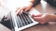 Ecommerce en alza y con pasaporte: el 8 % de los argentinos realizó operaciones internacionales por primera vez en 2025