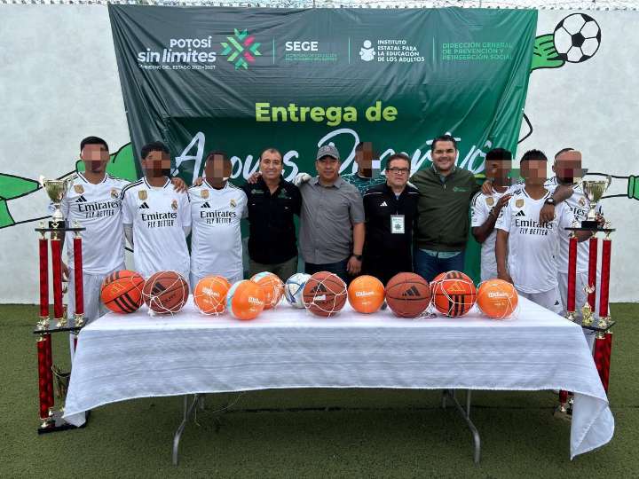 Gobierno estatal entrega apoyos deportivos para promover la reinserción social