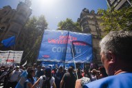 Gobierno anunció aumento salarial del 7,5% y adicionales para docentes universitarios