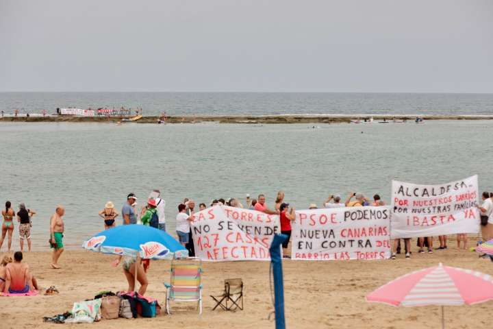 Las Torres planta su protesta en La Barra