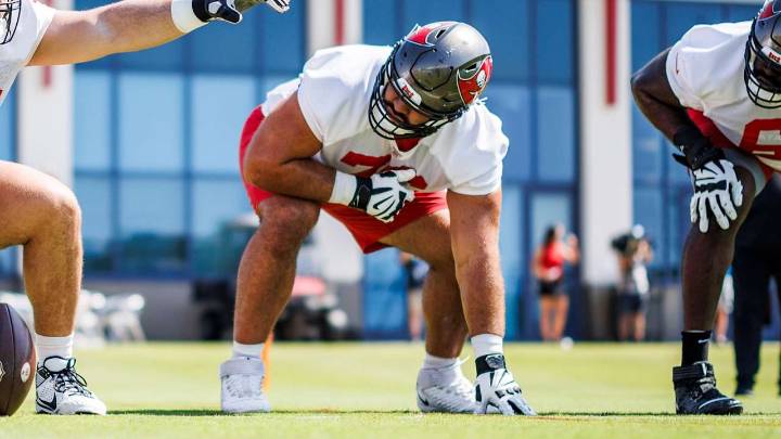 Sua Opeta Off PUP, Makes Long-Awaited Return to Practice Field