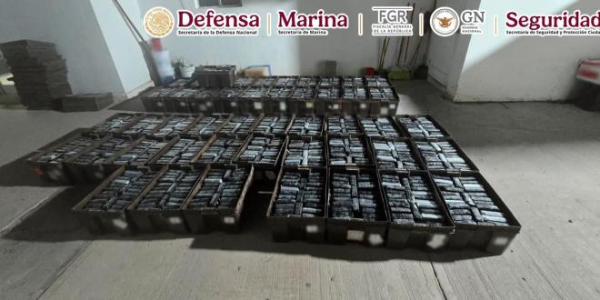 EN SONORA, AUTORIDADES ASEGURAN UN CARGAMENTO DE MÁS DE MIL PAQUETES CON APARENTE COCAÍNA