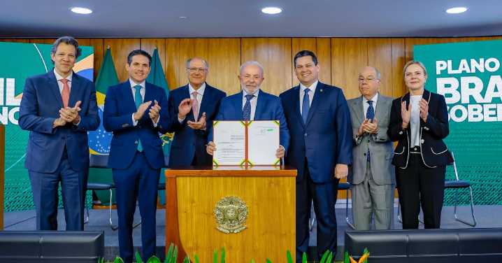 Gobierno de Brasil responde a aranceles de Trump: 5.5 millones de dólares para sectores afectados