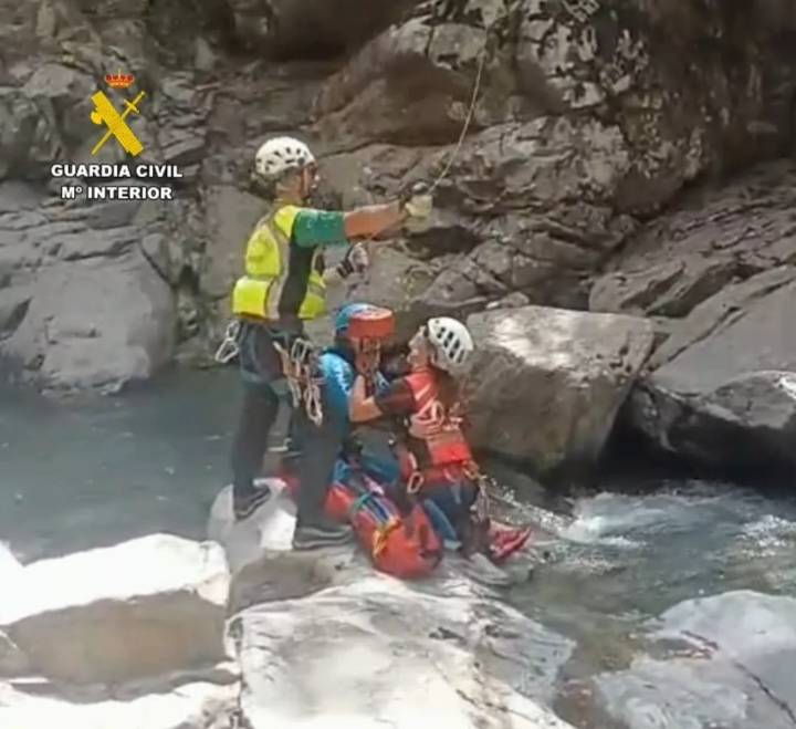 Tragedia y rescates en el Pirineo: un fallecido y 13 evacuados en tres días