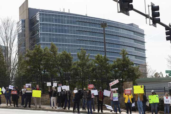 Blue states that sued kept most CDC grants, while red states feel brunt of Trump clawbacks