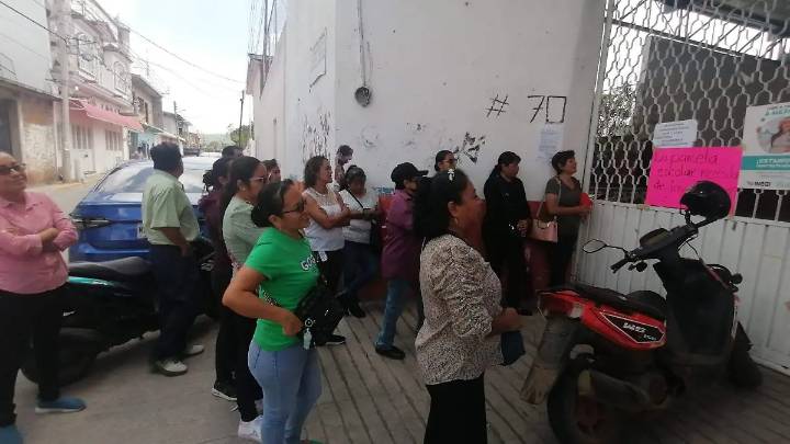 Padres de familia acusan despojo de parcela escolar en Yecapixtla