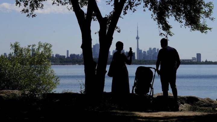 Day 3 of heat warning in GTA, but some relief in store mid