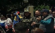 Amoroso se sumó al alistamiento militar y llamó a estar «rodilla en tierra» (+ video)