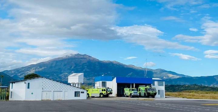 Senadora Liliana Benavides exige soluciones urgentes para la crisis aérea en Nariño