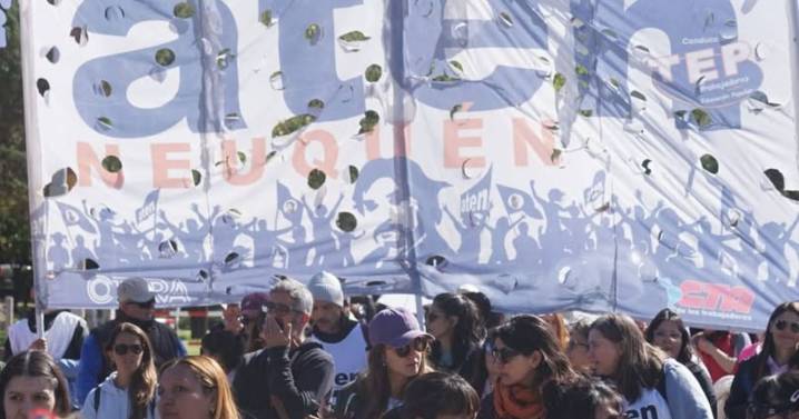 La conducción de ATEN apuntó contra el paro que convocó una seccional en Neuquén: «Superó el límite»
