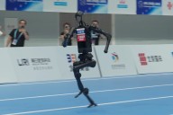 Ya hay robots corriendo los 1.500 metros a 13 kilómetros por hora. Es el resultado del músculo robótico de China