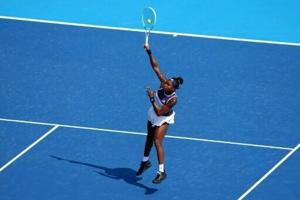 Gauff dominates Bronzetti to reach Cincinnati last eight