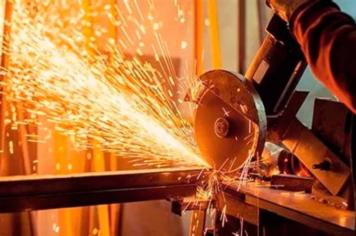 La industria utilizó el 58,8% de su capacidad instalada en junio y sumó otra suba interanual