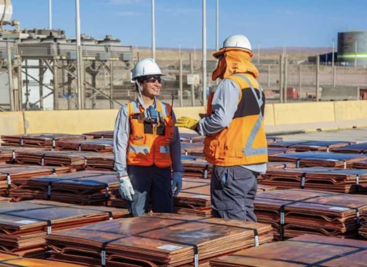 Codelco abre nuevos puestos de empleos para profesionales en sus faenas: Postulaciones durarán hasta el 12 de agosto