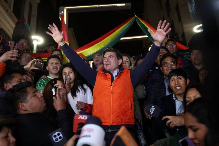 La campaña de Rodrigo Paz en Bolivia: de pueblo en pueblo y un expolicía como vice