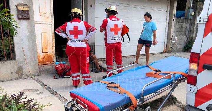 Motociclista resulta herido al chocar con auto en Ciudad Victoria