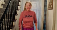 Amy Schumer Shares Pic Of Her Using a Walker After Spinal Surgery