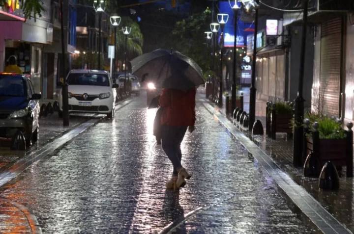 Tormenta de Santa Rosa con ciclogénesis: la fuerte advertencia para el fin de semana en Santiago del Estero