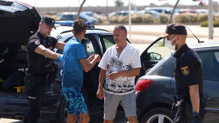 Crisis migratoria en Baleares: Agentes de Guardia Civil y Policía denuncian "caos y falta de previsión" en Ibiza y Formentera