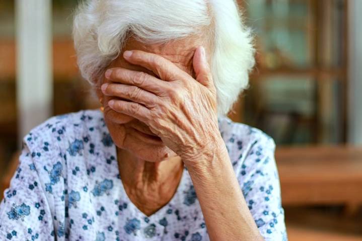 Crece abandono y maltrato hacia adultos mayores
