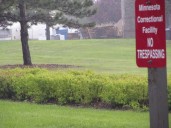 Incarcerated people wait for tablets in Minnesota prisons as state seeks vendor