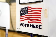 Voters are dropping the Dems  — but GOP hasn't made the sale