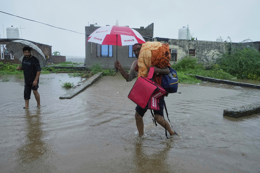 Fotos muestran inundaciones en Cachemira tras semanas de intensas lluvias