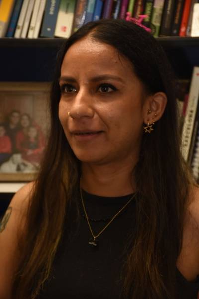 Estudiante colombiana fortalece su forma…