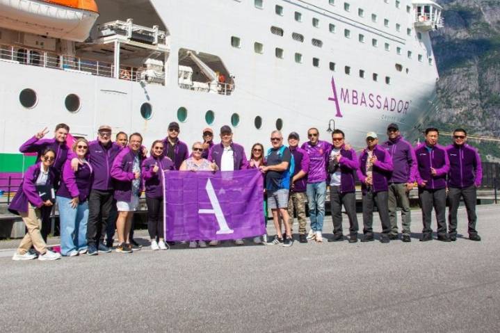 Ambition Guests and Crew Join ‘Clean a Beach’ Efforts in Eidfjord