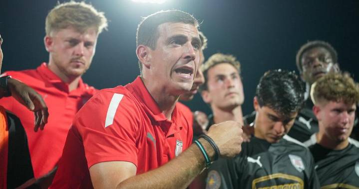 Lenoir-Rhyne men's soccer picked to finish No. 1 in conference, volleyball picked No. 2