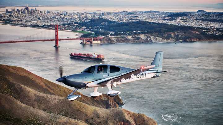 Will Cirrus Aircraft’s self-landing starter planes draw more new pilots?
