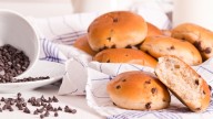 Pan brioche con chips de chocolate: poné la pava y disfrutalo con unos mates calentitos