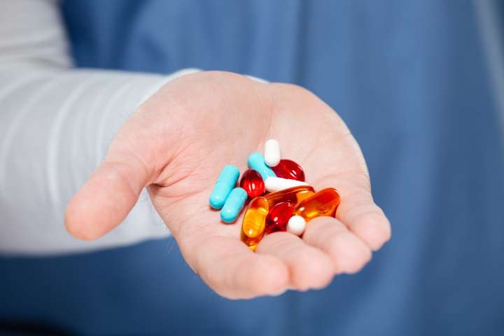 Si estás tomando antibiótico quizás deberías evitar esta bebida (no, no es alcohol)