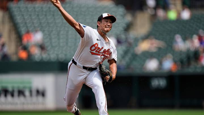 Tomoyuki Sugano earns 10th victory as Orioles outlast Mariners 5