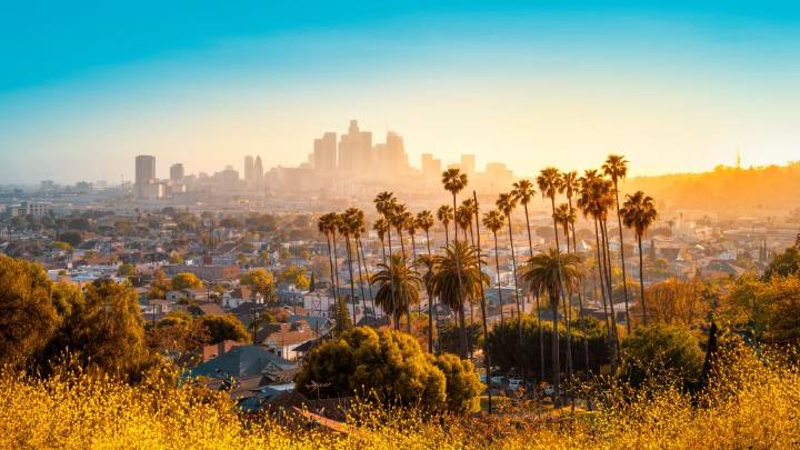 More than a quarter of luxury LA home buyers pay in cash