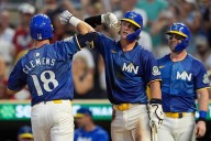 Clemens and Wallner homer as Twins beat Royals 9