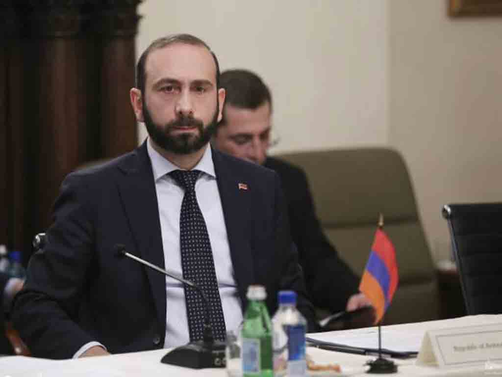 Niega Armenia compromiso de modificar su Constitución