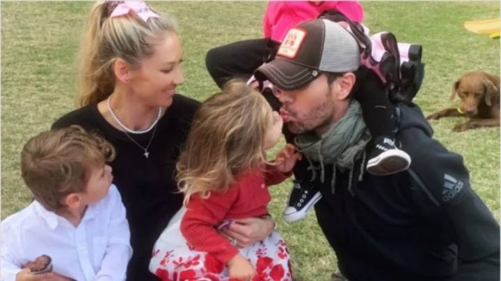 Revelan posible embarazo del cuarto hijo entre Enrique Iglesias y Anna Kournikova