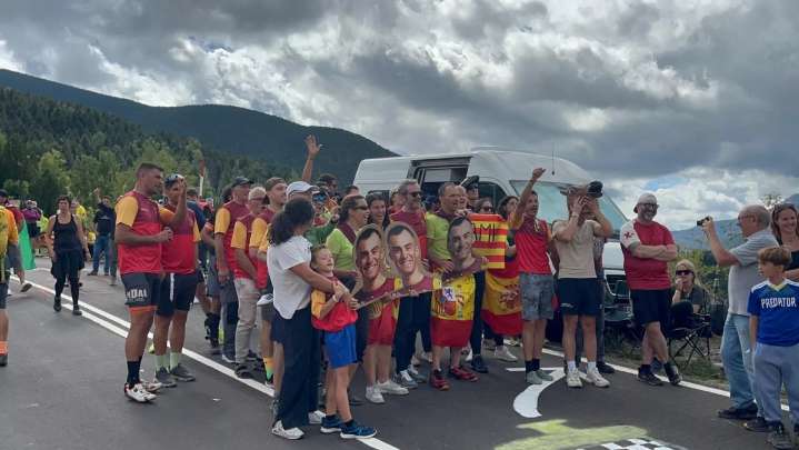 La Peña Sergio Samitier, líder en animación en la Vuelta camino de Cerler