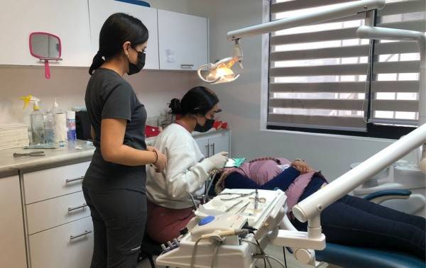Invita Impas a aprovechar precios bajos en salud bucal