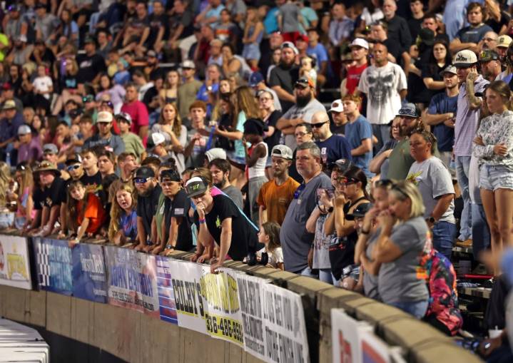 Robbie Brewer dies after medical emergency during race at Bowman Gray Stadium