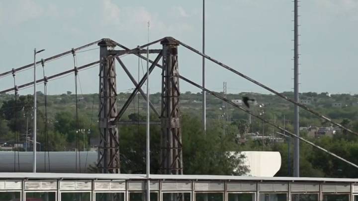Avanza restauración del histórico puente colgante entre Roma y Miguel Alemán