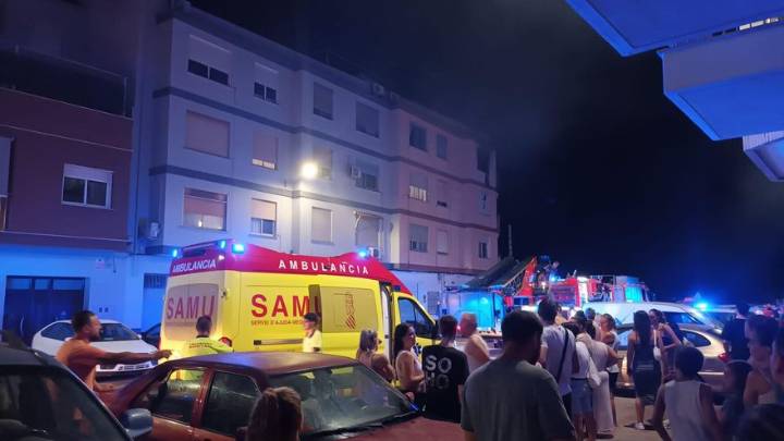 Un incendio en una vivienda en Benifaió deja una persona fallecida