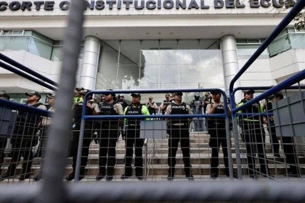 Nueva masacre en Ecuador deja ocho muertos frente a una discoteca