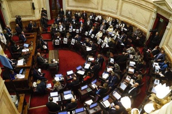 Algunos Senadores ganaron con el cierre de paritarias en el Congreso