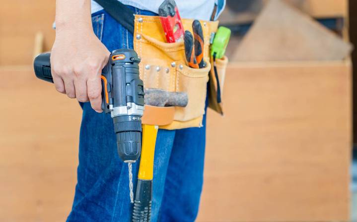 Tips for hiring a handyman for home projects or repairs