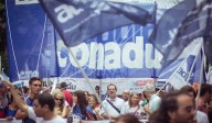La Federación Nacional de Docentes Universitarios (CONADU) desmiente el aumento salarial y continúa el plan de lucha